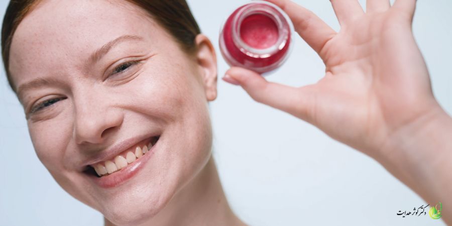 اسکراب ملایم لب